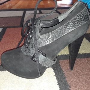 Guess by Marciano boot heels